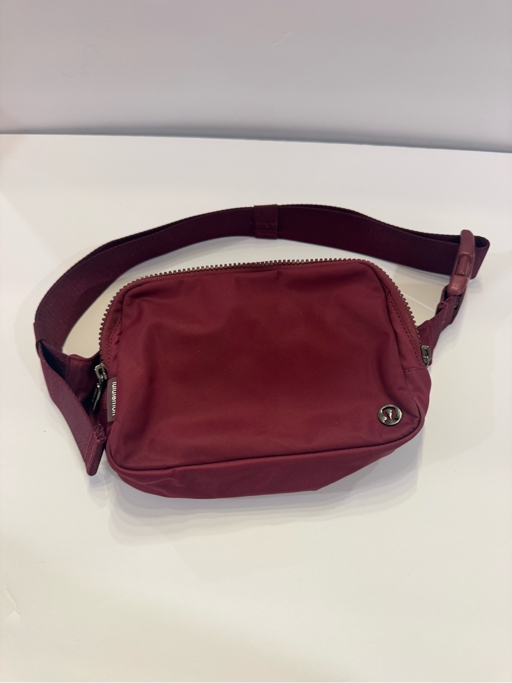Lululemon 2L Maroon Belt Bag